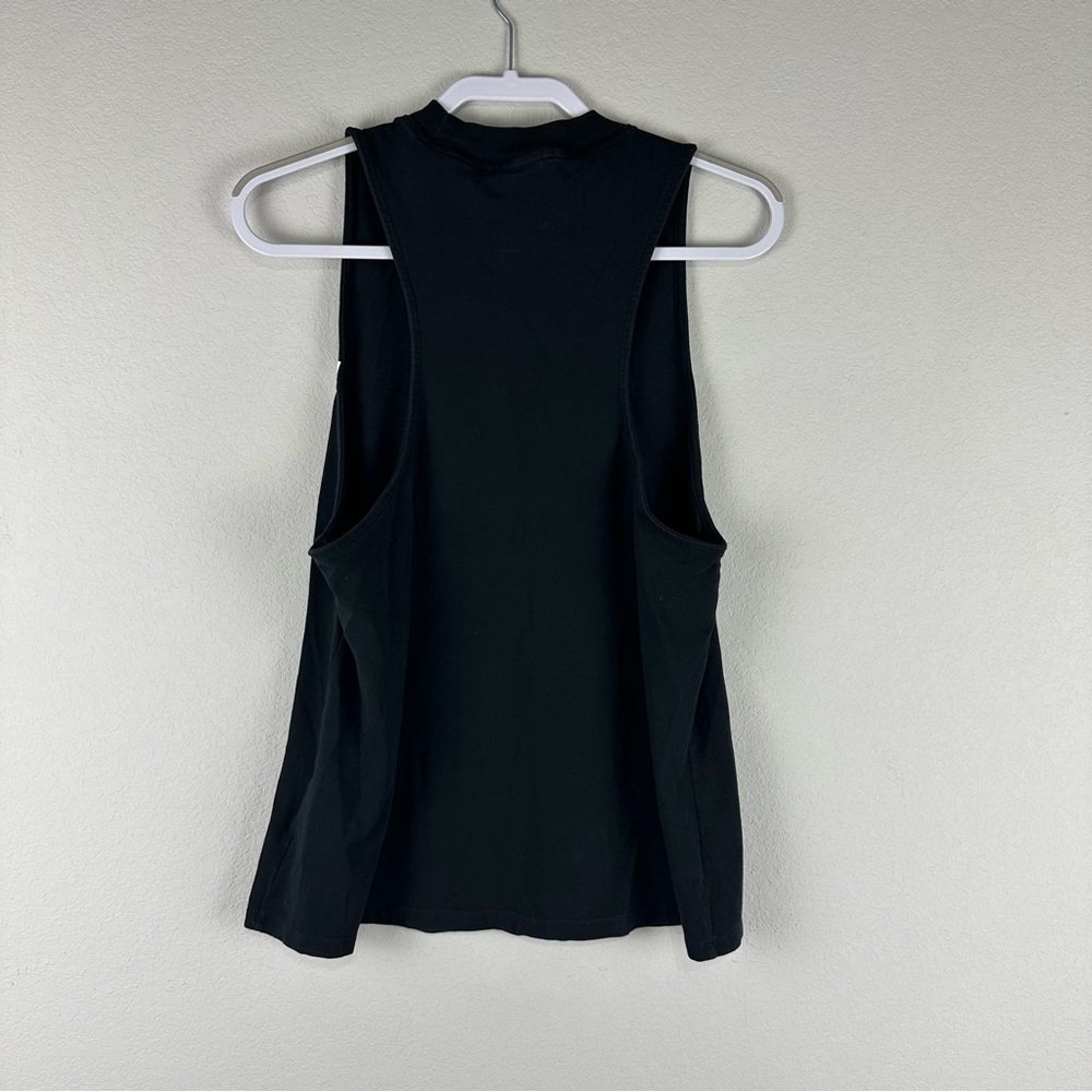 Adidas Women’s Black White Logo Cut Off Athletic Athleisure Tank Top Size Medium - Picture 2 of 5
